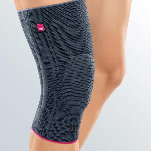Genumedi-knee support with patella silicon ring