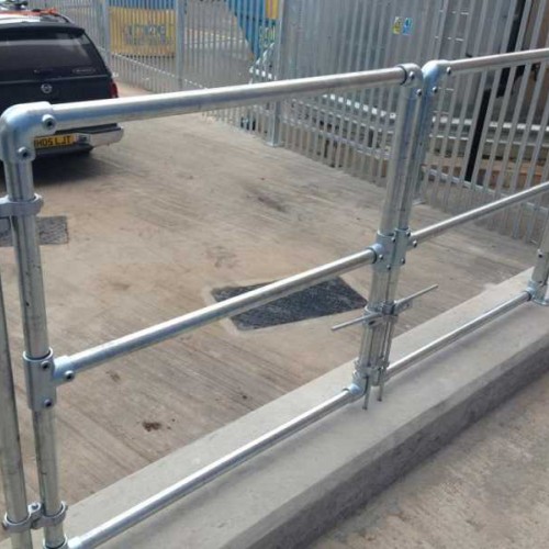Mild Steel Polished Safety Guard Rail Barrier, for Railway Use, Length : 20-40 Feet