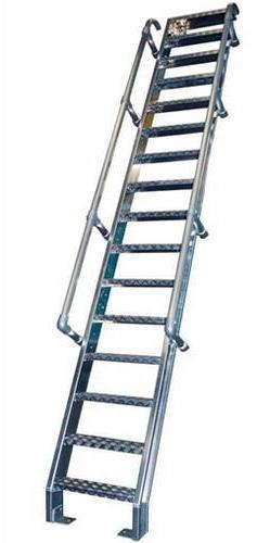 Aluminum Wall Supporting Handle Ladder, Feature : Durable, Fine Finishing, Foldable, Heavy Weght Capacity