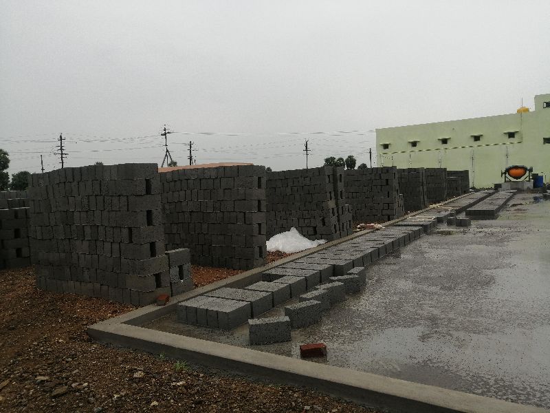 Rectangular cement solid bricks