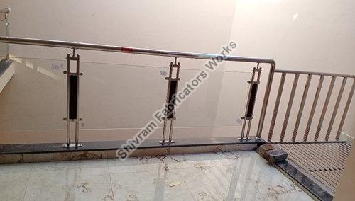 Baluster Glass Railing, Feature : Good Strength, Hard Structure