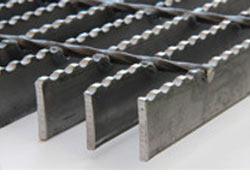Serrated Surface Grating