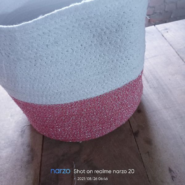 Pink and White Jute Laundry Basket, Feature : Easy To Carry, Matte Finish, Superior Finish