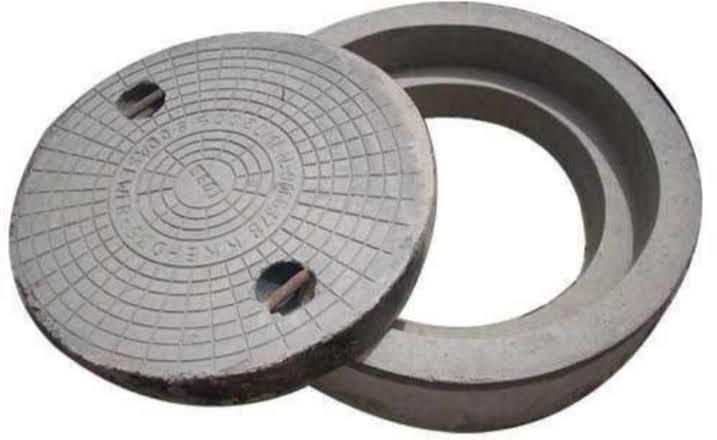 Cement Round Manhole Cover, for Construction, Size : Standard