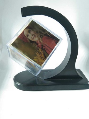 Wooden Acrylic Rotating Cube Photo Frame, Color : Black