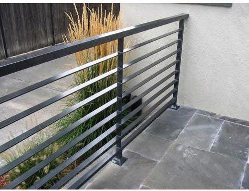 Polished Mild Steel Balcony Railing, for Staircase Use, Feature : Attractive Designs, Corrosion Proof