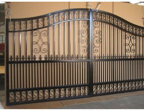 Polished mild steel gate, Size : 2x6ft, 4x6ft, 6x6ft