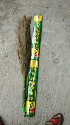 Diamond Green Grass Broom, for Cleaning, Feature : Long Lasting, Premium Quality
