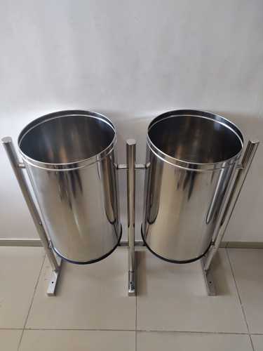 Round SS Pole Mounted Dual Dustbin
