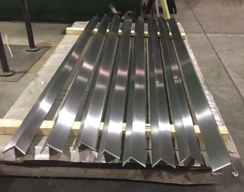 304 Stainless Steel Angles, for PAPER INDUSTRY, ARCHITUCTURE, CONSTRUCTION, KITCHEN EQUIPMENT, PHARMA