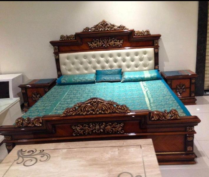 Bed set + side tables, for Home, Specialities : Fine Finished
