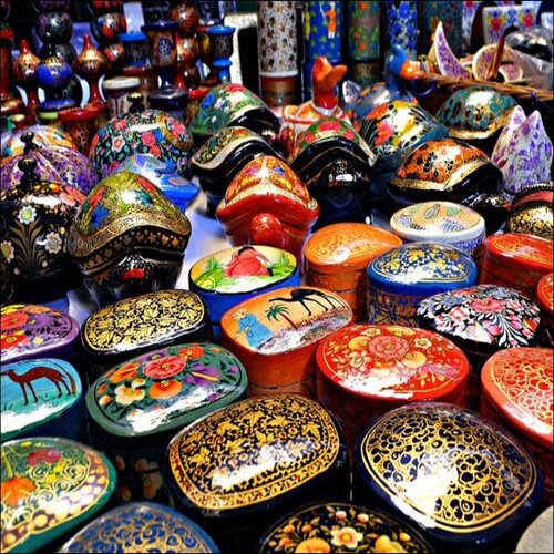 Painting Polished Handicrafts