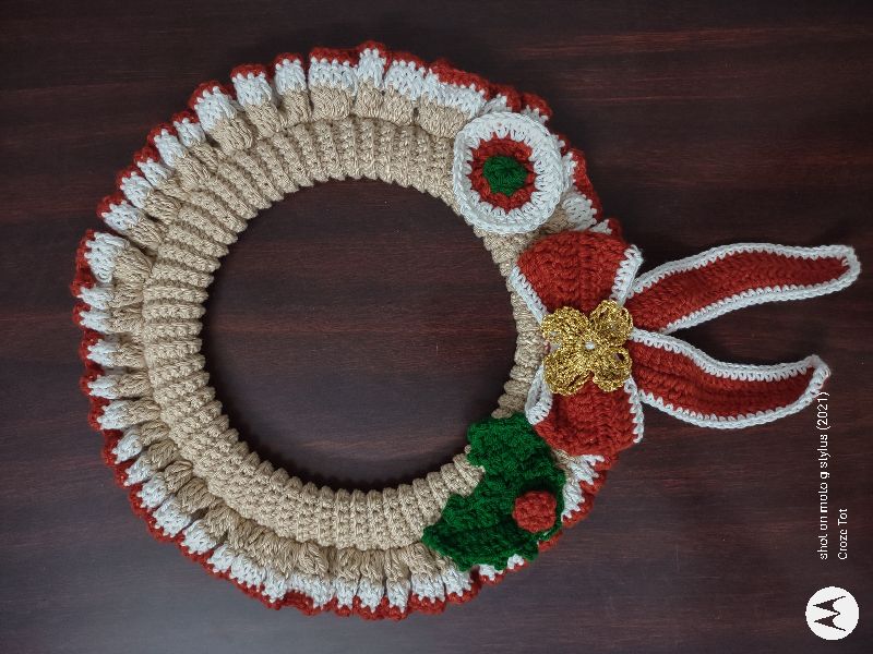 Round Christmas wreath, for Deocration, Technics : Handmade