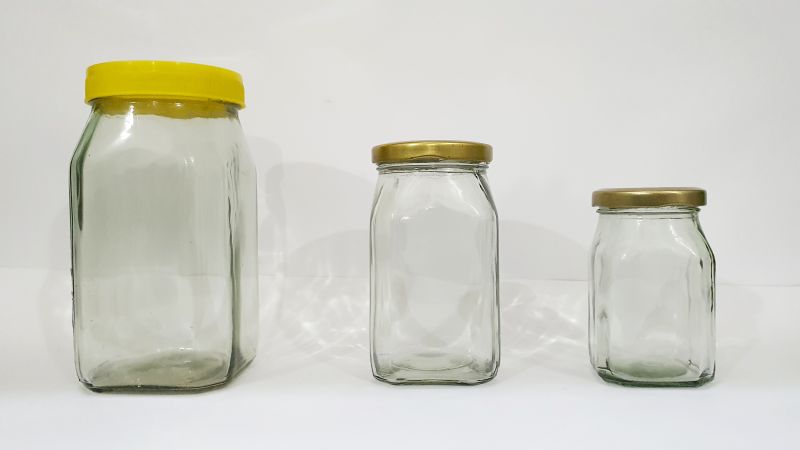 Lug Cap Square Glass Jar, for Food Packaging, Feature : Light Weight