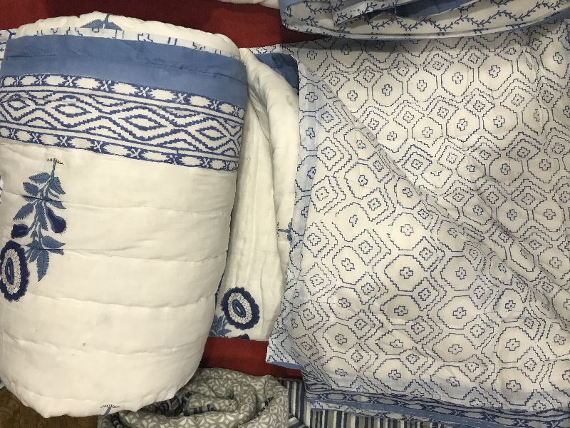 Cotton Jaipuri Quilts, for Indoor, Style : Classic