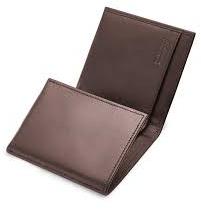 Trifold Leather Wallet, for Cash, Gifting, Id Proof, Keeping Credit Card, Feature : Fine Finishing