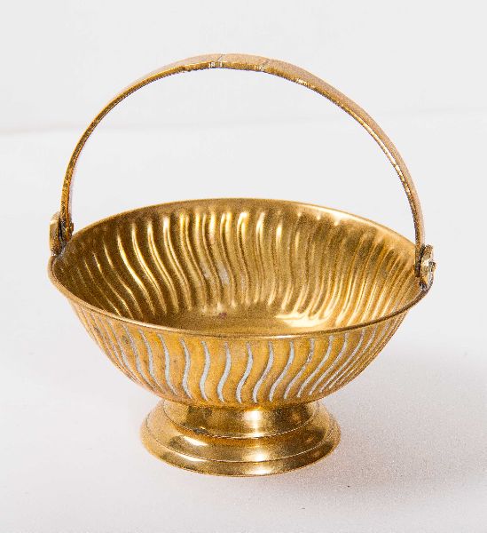 Round Brass Basket, for Pooja, Feature : Matte Finish, Superior Finish, Easy To Carry