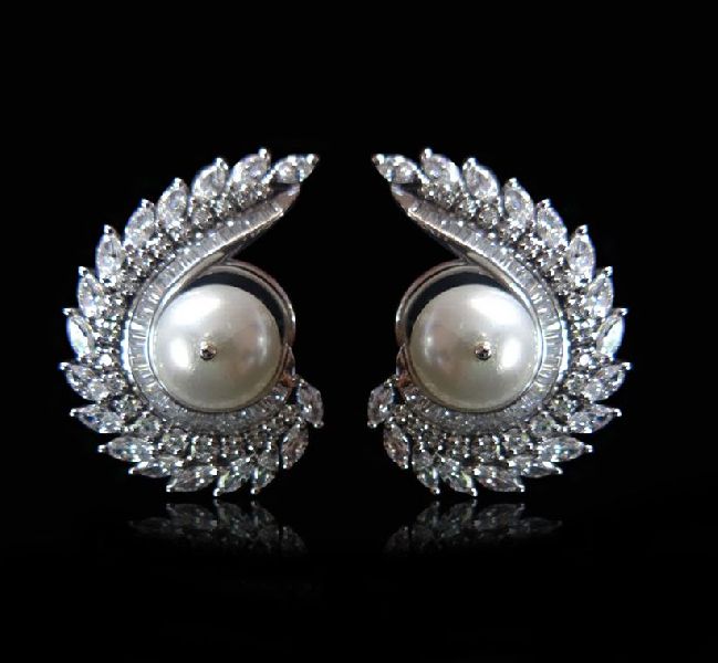 Diamond White Pearl Ear Tops, Style : Antique