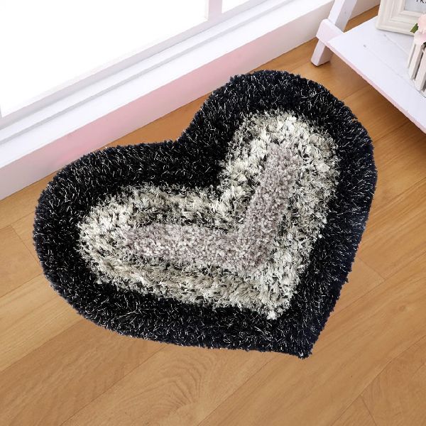 Cotton Heart Shaped Door Mat, Feature : Easy Washable