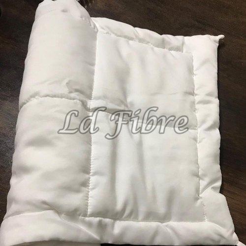 Microfiber Microfibre Quilt, Color White at Best Price in Surat LD Fibre