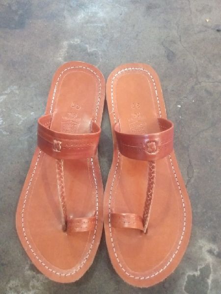 Plain Leather Ladies Sandals, Size : Standard