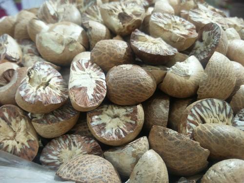 Split Areca Nut