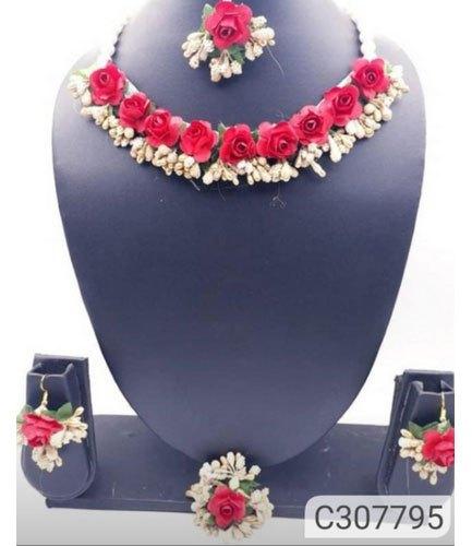 Flower Design Necklace, Packaging Type : Box