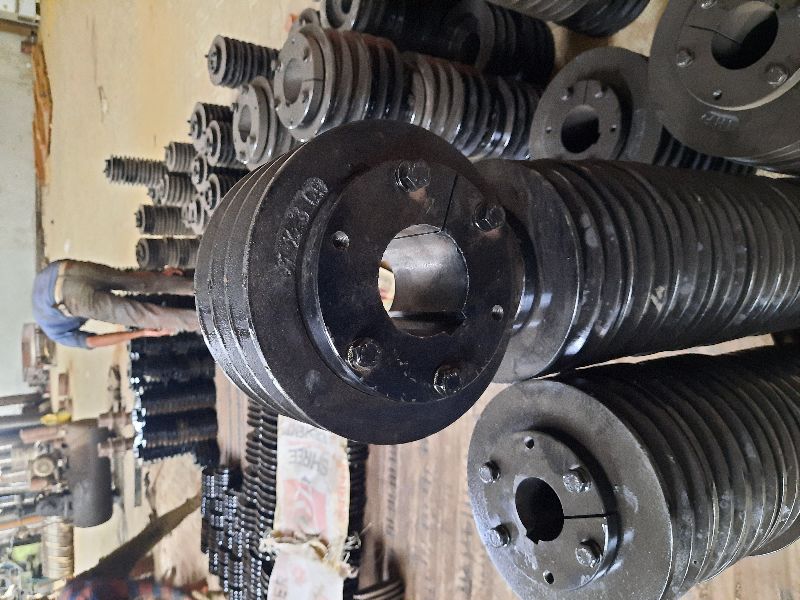 Paint Iron Casting v belt pulley, for Machinery, Capacity : 0.5 Ton, 1 Ton, 5 Ton, 10 Ton