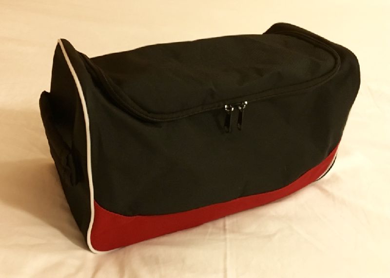 Polyester Shoe Bags, Feature : Comfortable, Easily Washable, Impeccable Finish