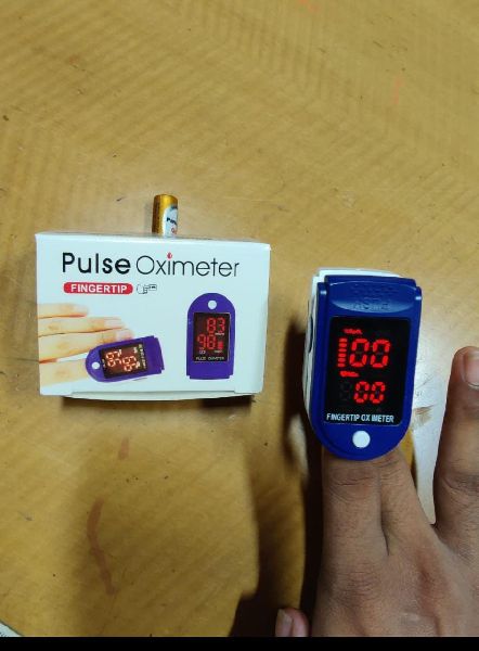 Pulse Oximeters, for Medical Use, Certification : CE Certified, ISO Certified
