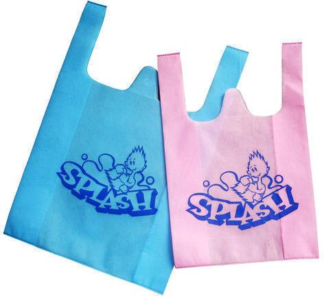 Printed Non Woven W Cut Bags, Feature : Easy Folding, Easy To Carry