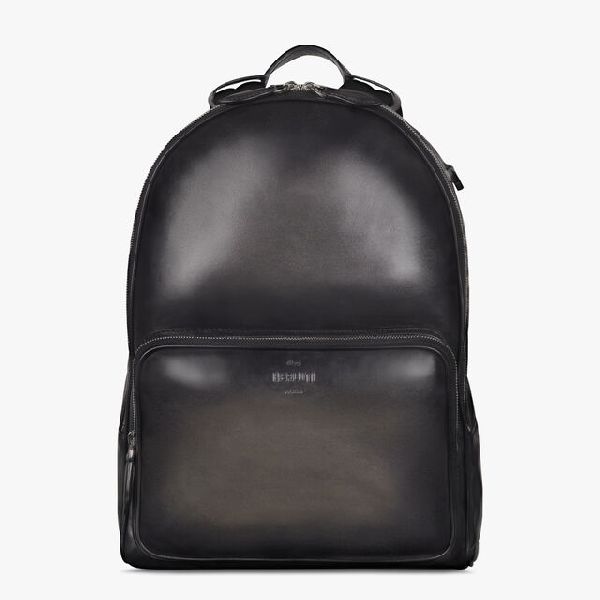 Leather Backpack, Feature : Attractive Designs, Easy To Carry, Good Quality, High Grip, Lightweight