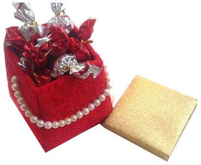 Christmas Chocolate Gift Basket, Color : Red