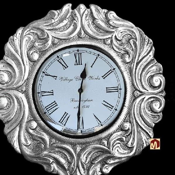 Silver Clock, Mounting Type : Wall Mounted