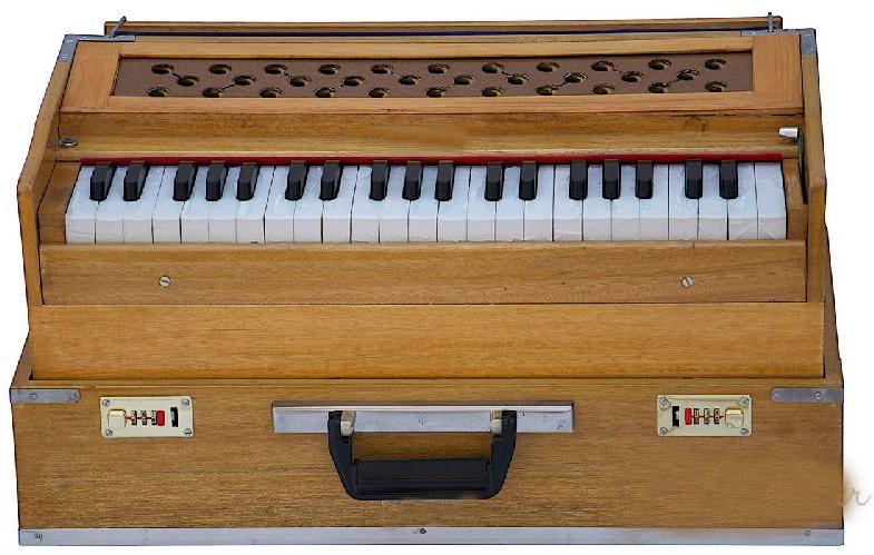 Wood Hand Operated Harmonium, for Musical Use, Feature : Easy To Play, Fine Finished