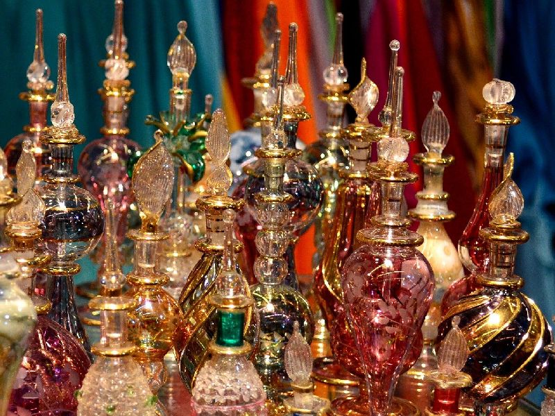 Arabian Attar, for Body Odor, Feature : Eco Friendly, Freshness, Leak Proof, Long Lasting, Multi Fragrance