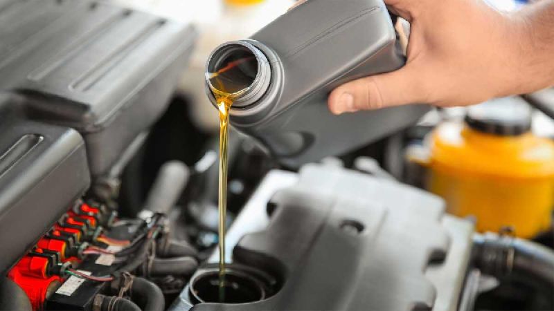 Engine oil, for Automotive, Certification : ISI Certified