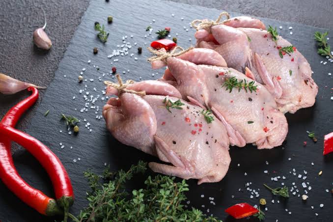 Frozen quail meat, Packaging Size : 5kg, .240 grams per bag