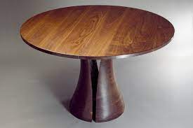 Polished Wooden Round Table, for Home, Hotel, Office, Restaurant, Feature : Crack Proof, Durable