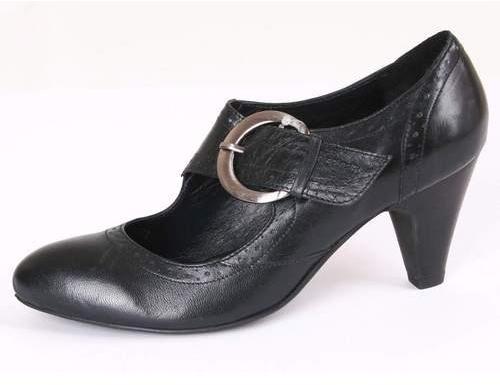 Plain Leather Ladies Black Sandals, Size : 6inch, 7inch, 8inch, 9inch US UK