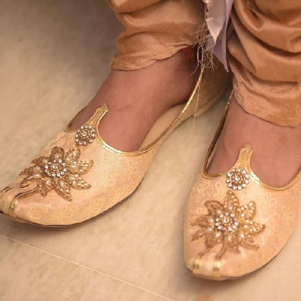 Embroidered Groom Wedding Jutti, Insole Material : Pu