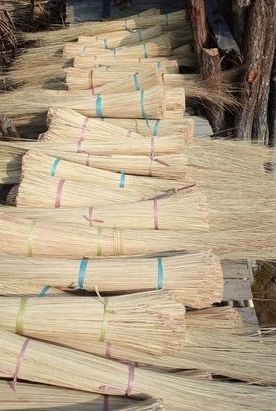 300-400gm coconut broom, Packaging Type : Plastic Packets