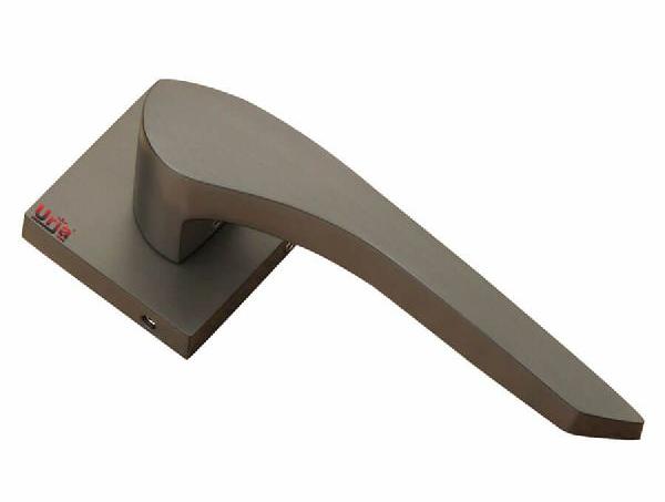 Henry Mortise Rose Handles, for Doors, Feature : Perfect Strength