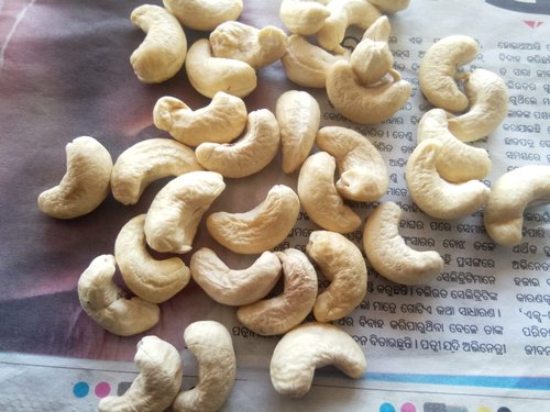 W400 Cashew Nuts, Color : Ivory