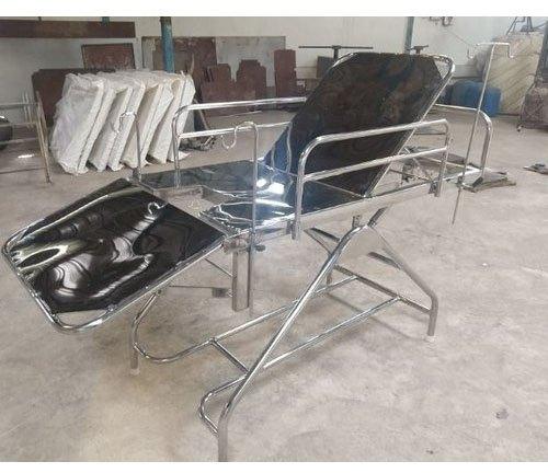 SN Distribution Stainless Steel Obstetric Labour Table, for Hospital