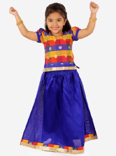 Pavda Pattu Lehenga Choli