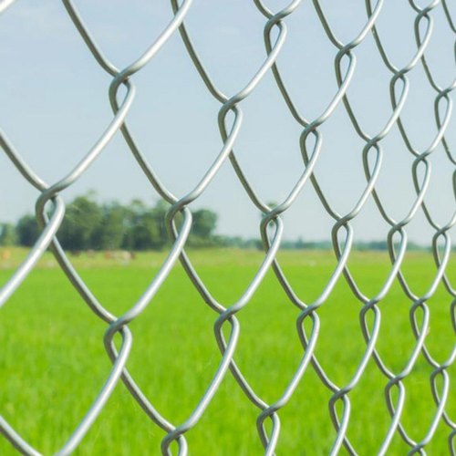 Coated Steel Chain Link Fence, for Indusrties, Length : 10-20mtr, 20-30mtr