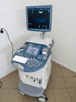 GE Voluson E8 4D ultrasound machine