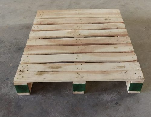 Safe Rectangular Two Ways Wooden Pallet