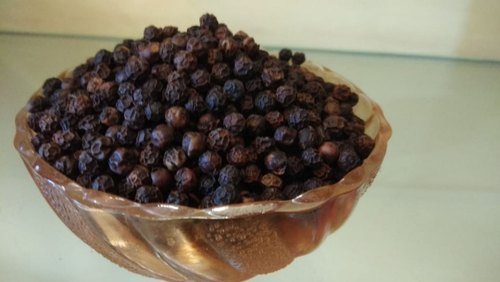 Natural Black Pepper Seeds, for Cooking, Feature : Free From Contamination, Good Quality